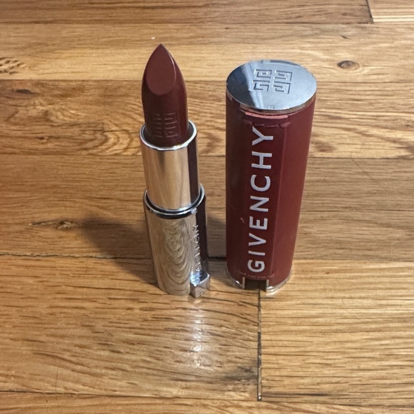Givenchy Satin Lipstick - Rich Burgundy - Picture 1 of 1